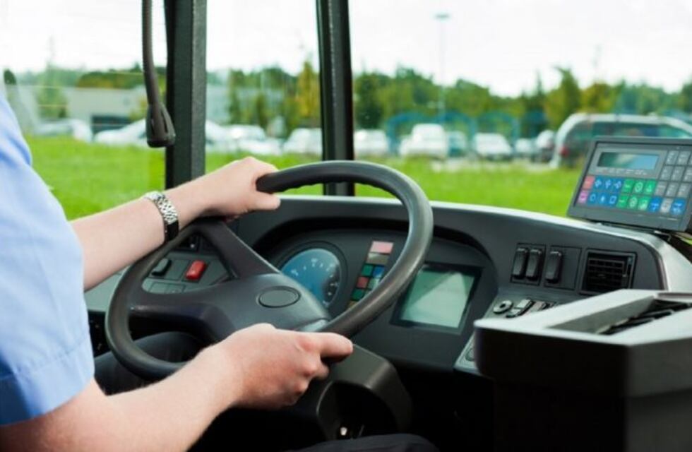 Un hombre apuñaló a un chofer de colectivo