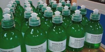 El Centro Atómico Bariloche fabrica alcohol en gel para hospitales