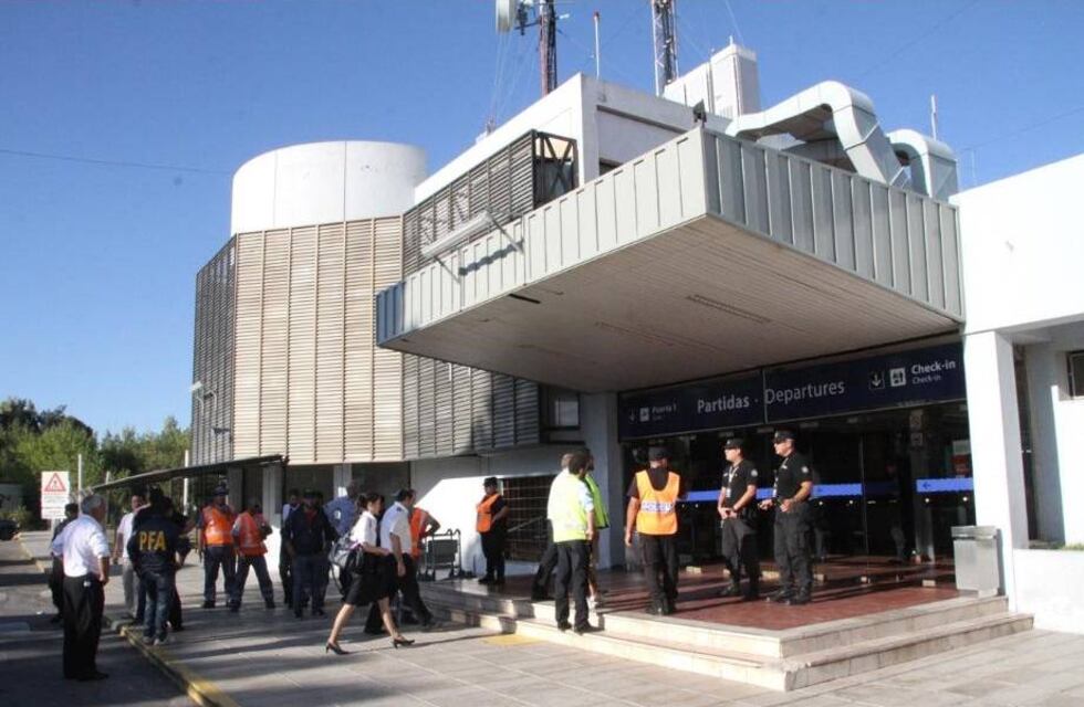 Por el partido de Argentina-Brasil, por tres días sumarán vuelos a San Juan