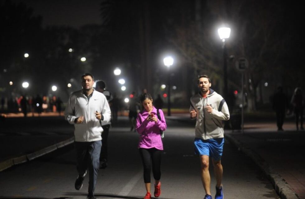 Un médico asesor del Gobierno, furioso con los runners: "Esta histeria porteña nos está volviendo locos"