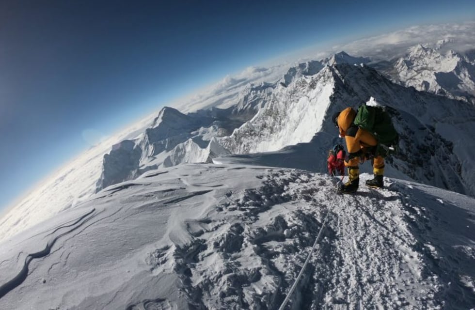 Murieron otros dos alpinistas en el Everest y ya van 10 en la temporada