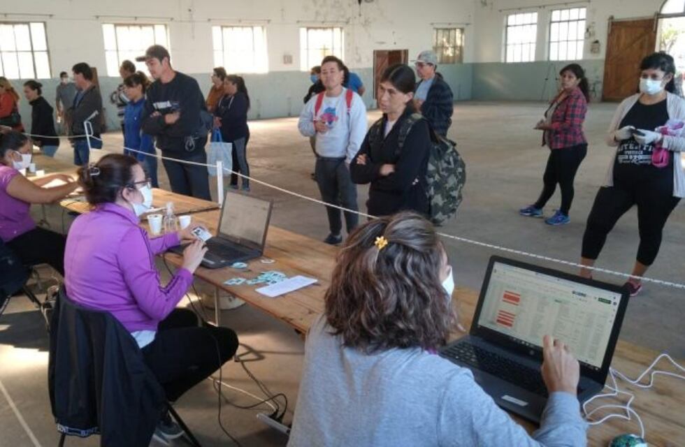 Desde el miércoles 13 volverán a entregar bolsones de alimentos