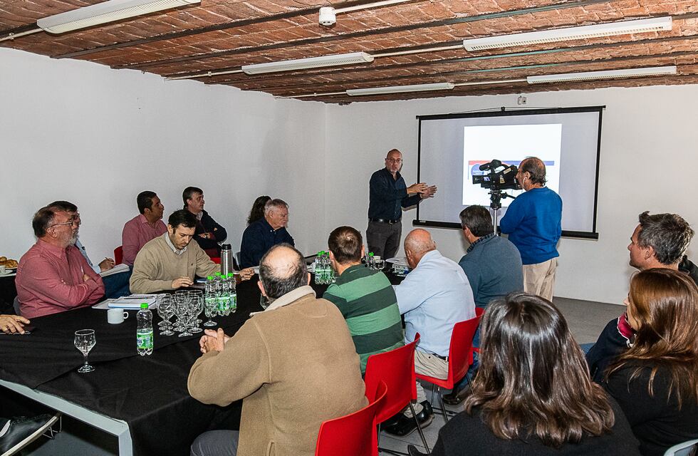 Presentaron las “buenas prácticas” para comités de cuencas de la región