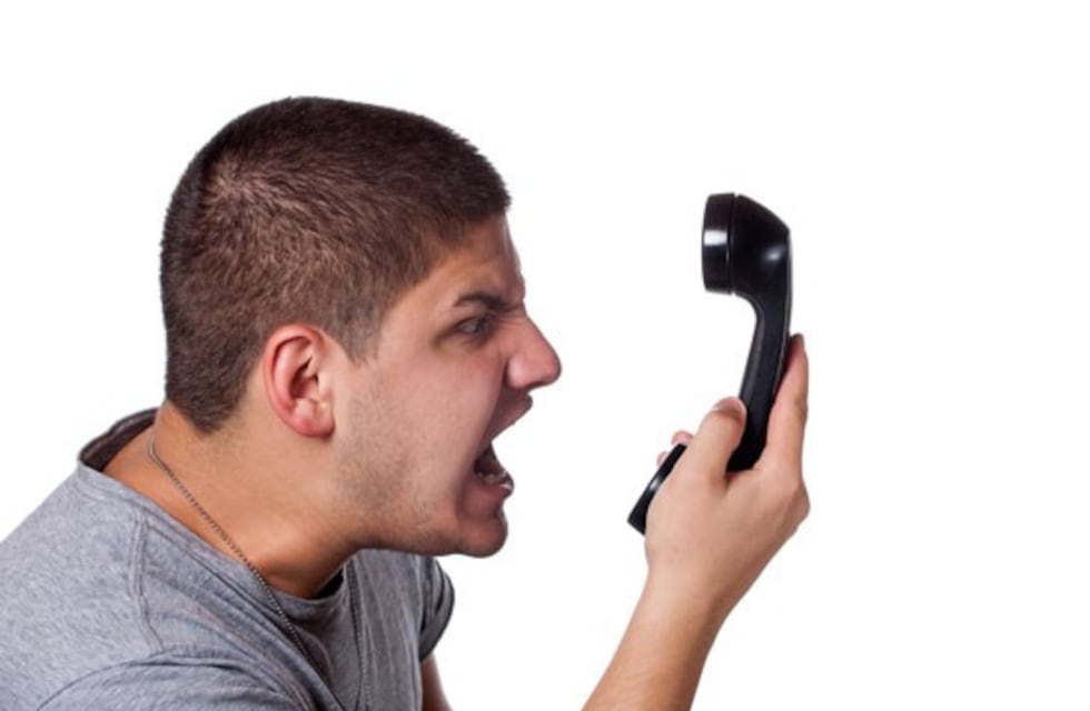 ¡Basta de musiquita! Cómo pedir y exigir que te den de baja a un servicio