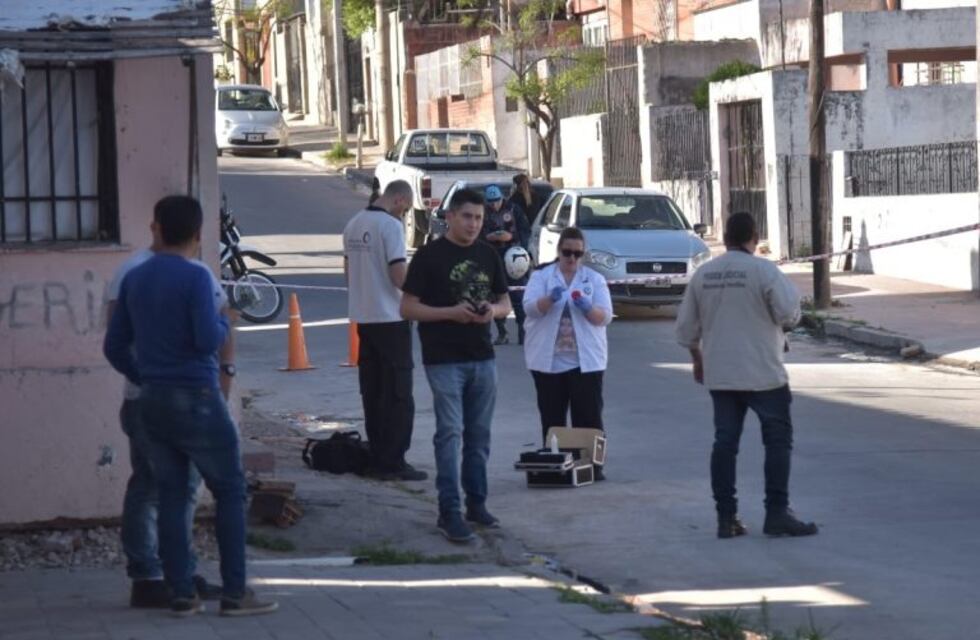 Murió una joven durante una pelea a cuchillazos con otra mujer en barrio Bella Vista
