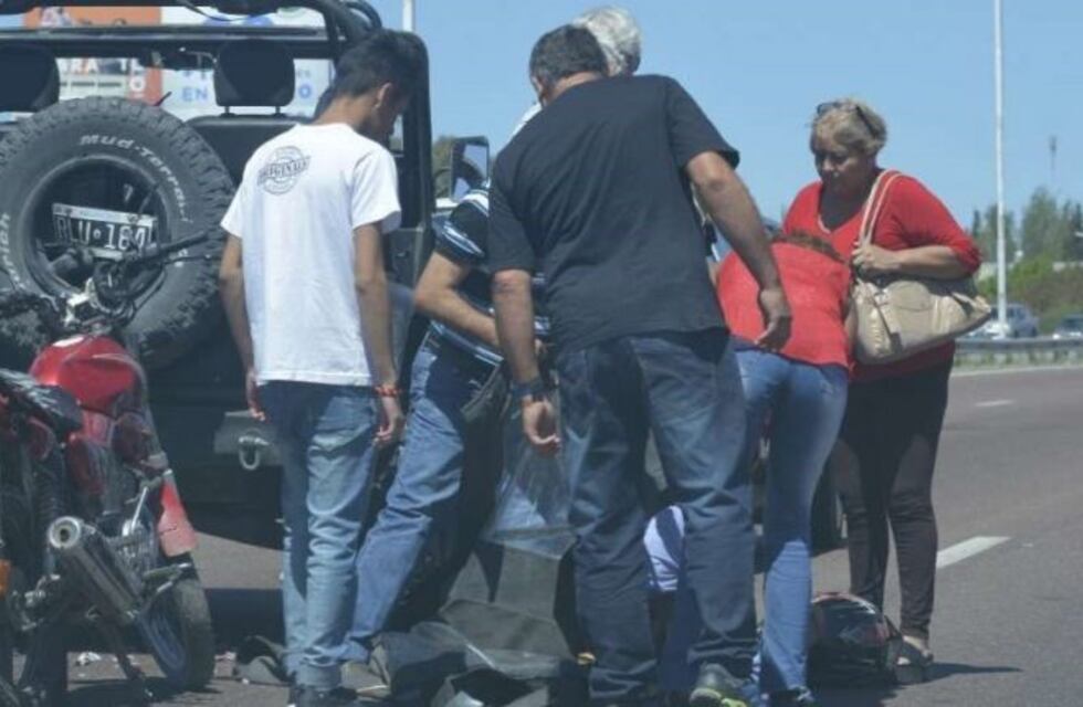 Motociclista de 55 años murió tras chocar con un jeep