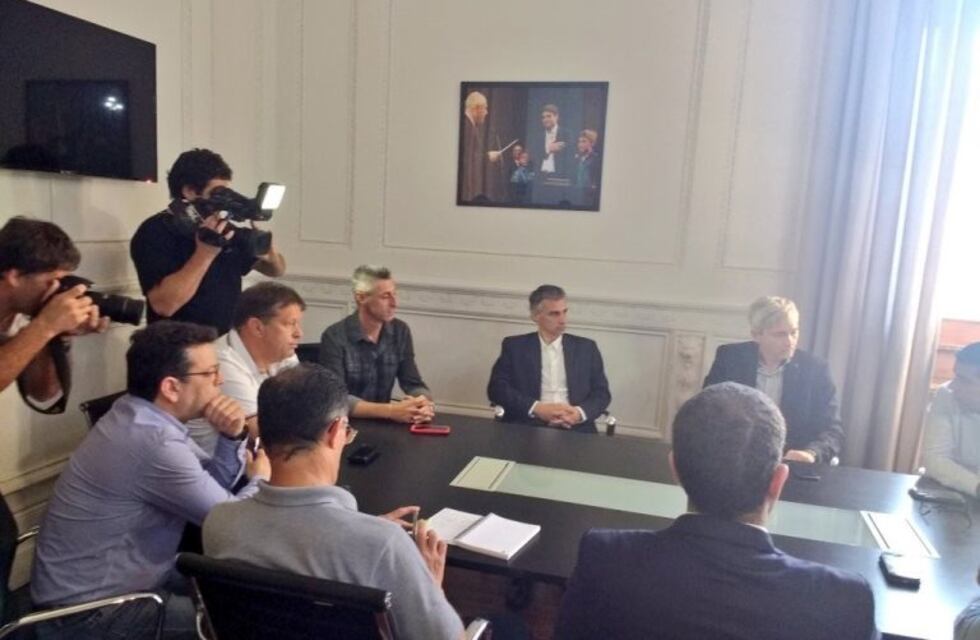 La provincia baraja jugar el clásico de Copa Argentina "el 17 o el 31" de octubre