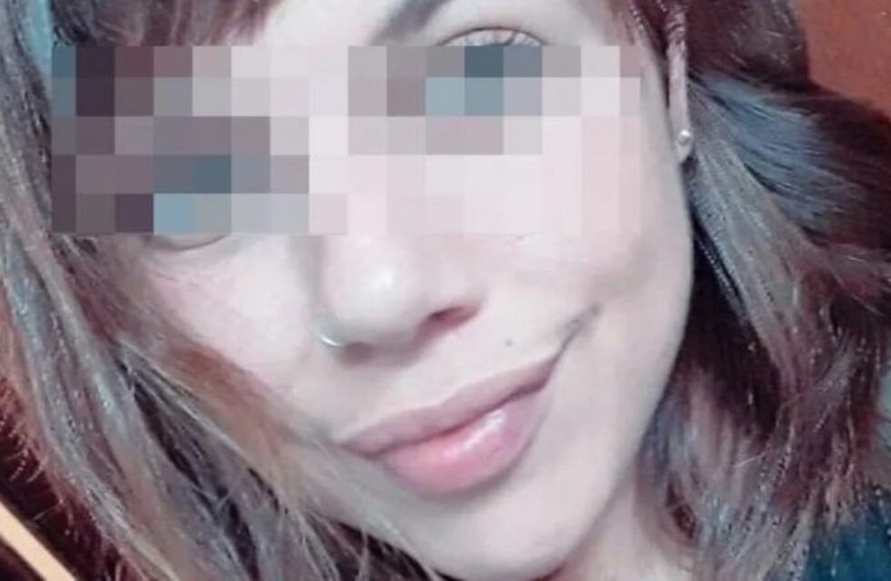 Denunció que un traumatólogo le revisó las rodillas y terminó abusándola