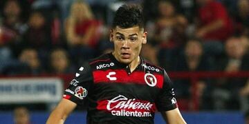 Zaguero central surgido en Racing, ahora será dirigido por Diego\u002E
