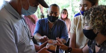 Certificaciones de Agricultura Familiar entregadas a chacra del interior de Misiones\u002E