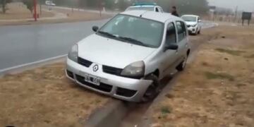 La mujer cayo dentro de la canaleta en la capital puntana\u002E