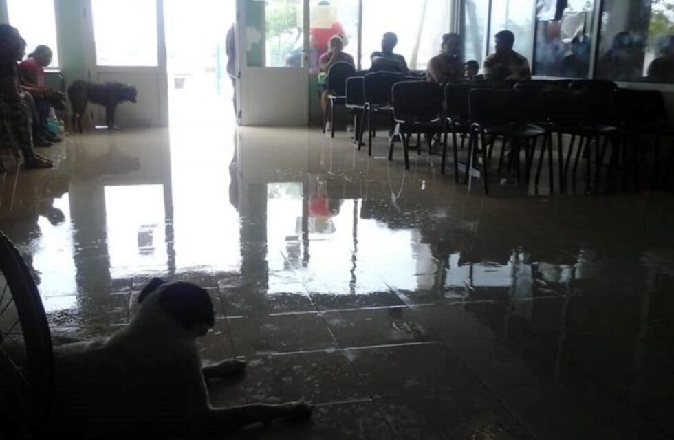Se inundaron varios sectores del hospital Vera Barros