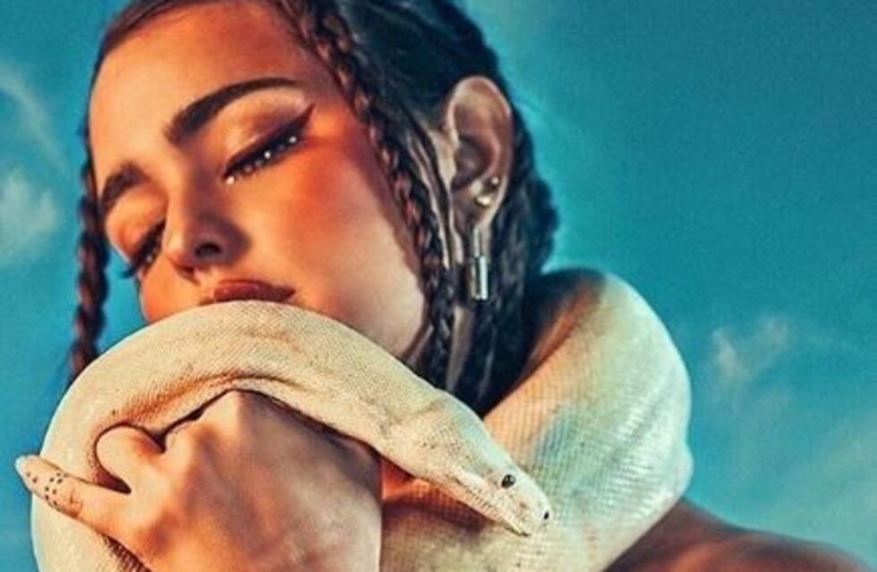 Lucía, la hija de Carlos Vives que desafía los límites de Instagram con fotos jugadas