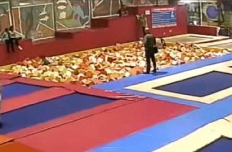 Un político ruso quiso hacer una pirueta y murió delante de su familia