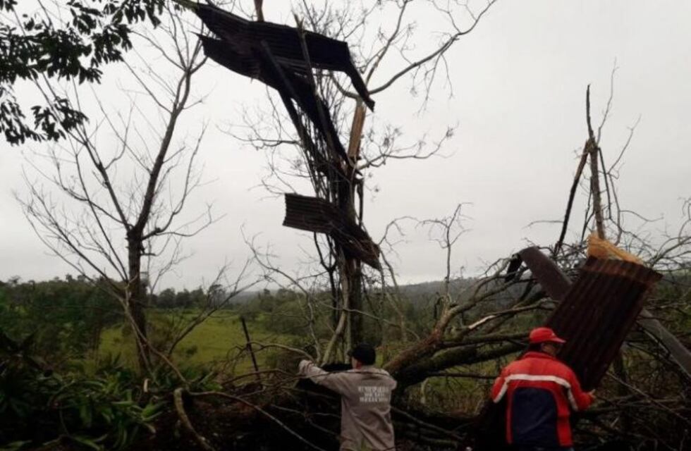Misiones: el temporal afectó 20 viviendas en Los Helechos