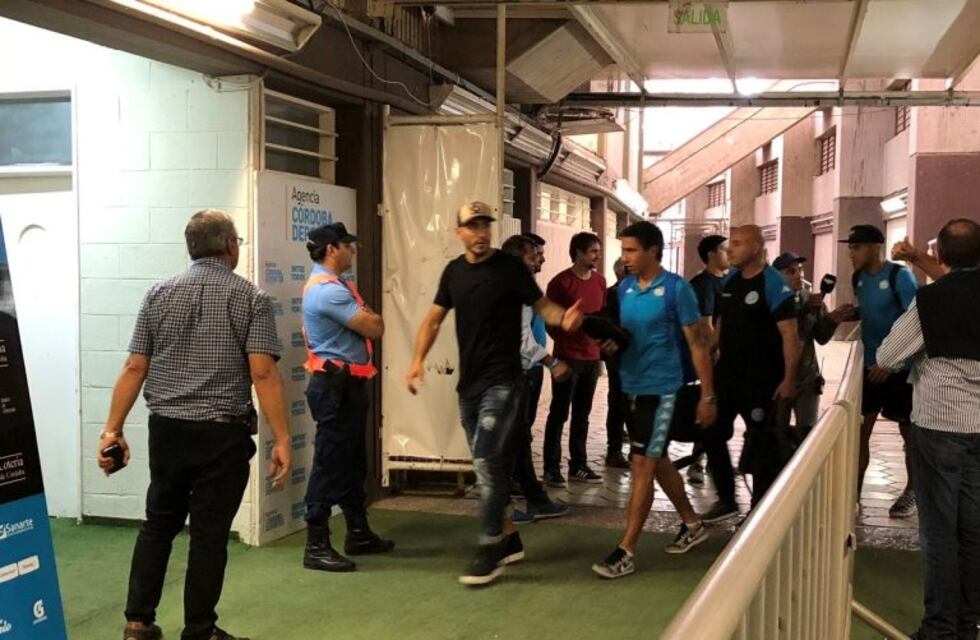 Video: así fue la llegada de Talleres y de Belgrano al Kempes para jugar el Superclásiclo