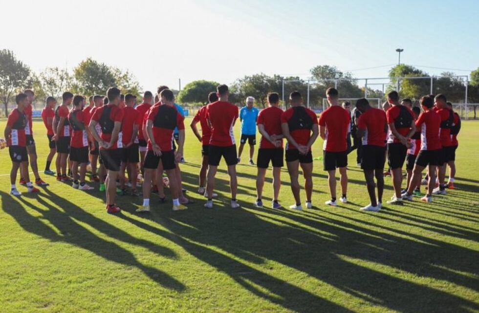 Belgrano volvió con Constantín de DT y esperando novedades