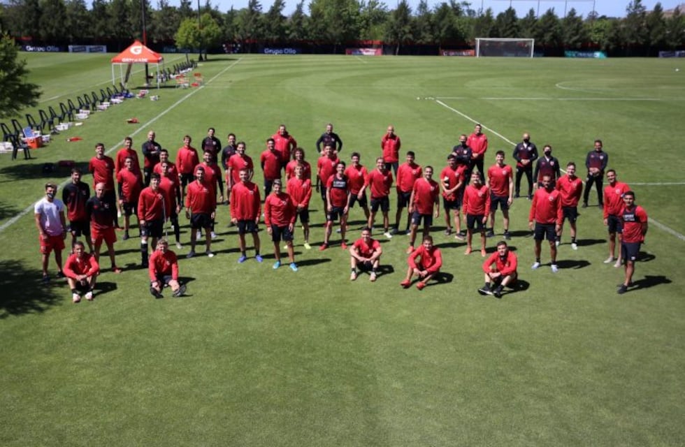A pura fiesta los hinchas de Newell's despidieron al equipo