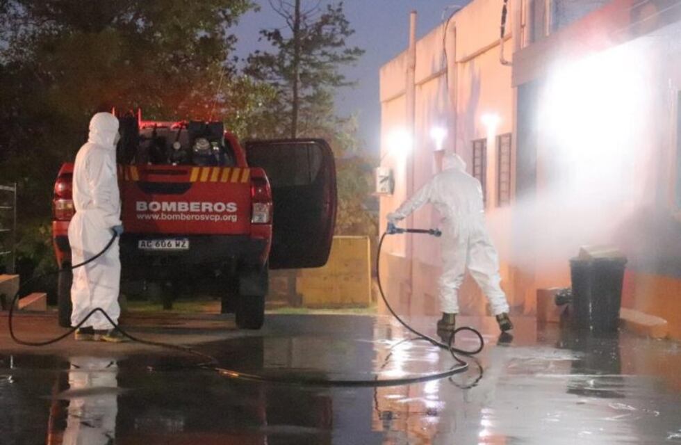 Se desinfectaron varios espacios públicos en Carlos Paz