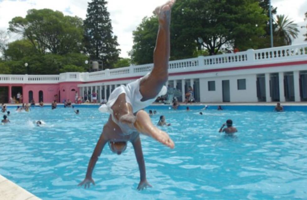 Estalló el verano en las piletas de la Muni