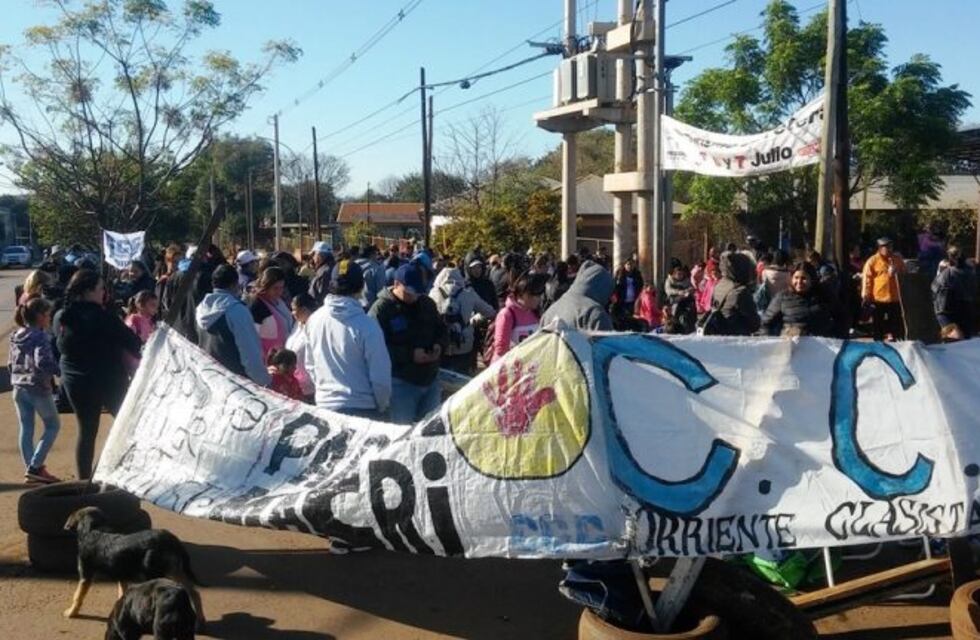 Posadas vivió un día de protestas de las organizaciones sociales por más ayuda