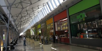 El Ribera Shopping de Santa Fe es uno de los centros comerciales que quedaron habilitados este viernes\u002E (Archivo)