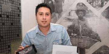 Novio de la víctima: Centurión, con un escrito que acercó a El Diario y una de las últimas fotos de Marcela\u002E Foto: El Diario de la República,