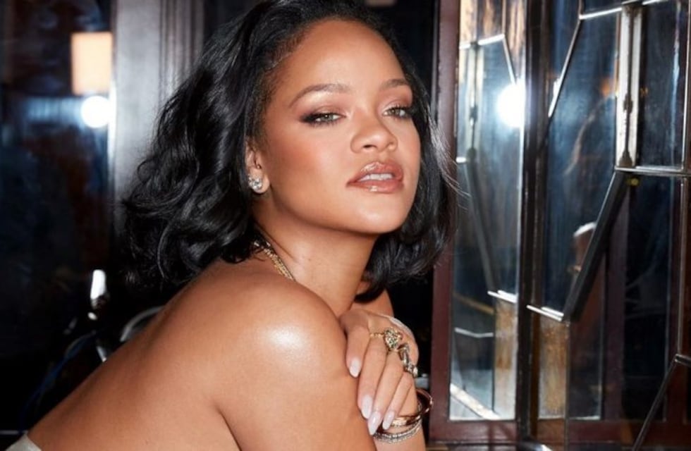 Rihanna deslumbra con su línea de ropa interior y marca tendencia en las redes
