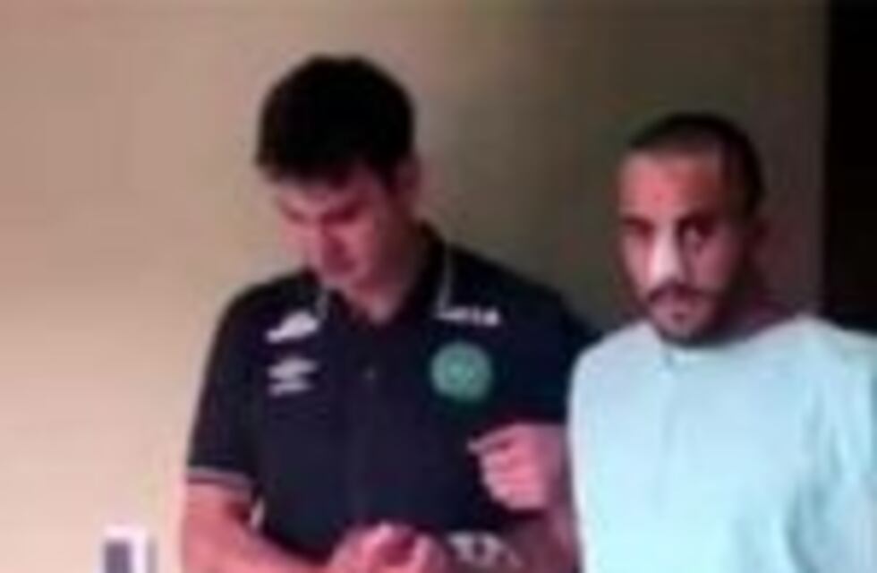 Así se recupera Alan Ruschel, uno de los sobrevivientes a la tragedia aérea del Chapecoense