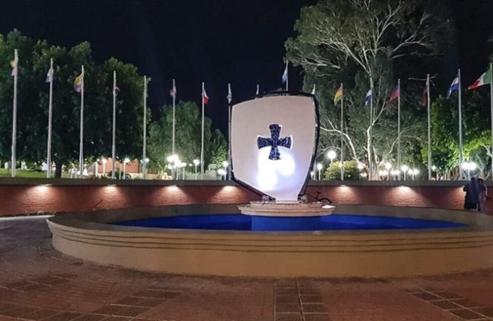 Después de 20 años, volvió a funcionar la Fuente de las Américas