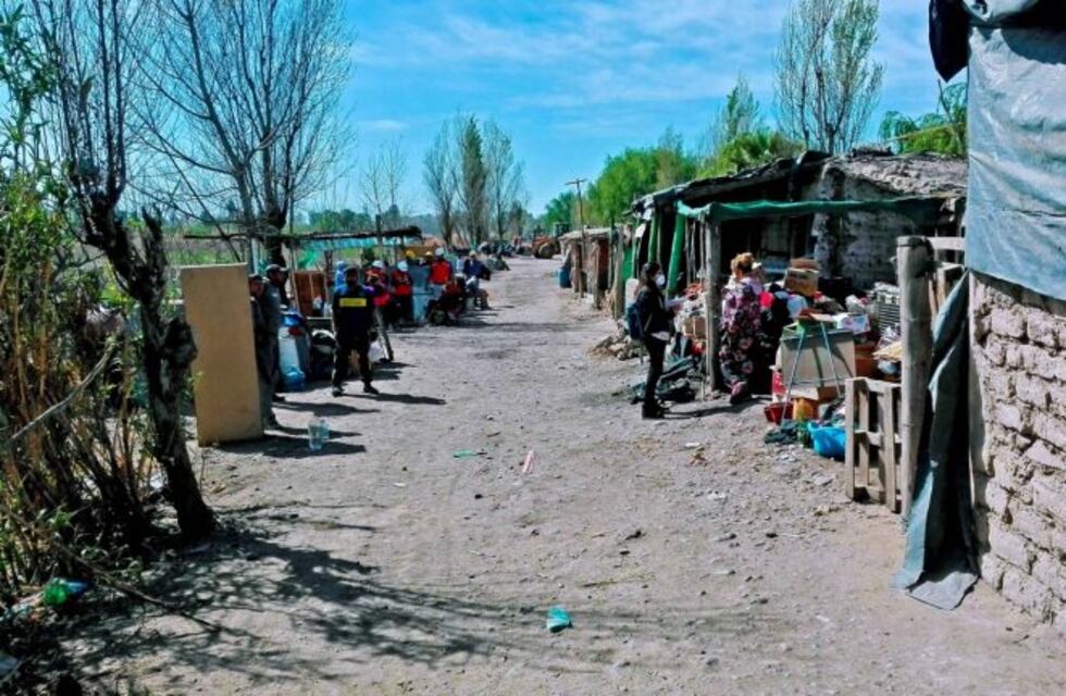 Erradicaron una villa: casas nuevas para 47 familias