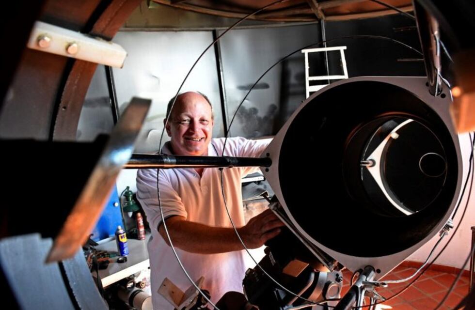 El cerrajero rosarino que vio nacer una supernova trabaja en otro gran hallazgo