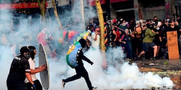 Chile: nuevamente hay enfrentamientos e incidentes entre Carabineros y manifestantes (Martin BERNETTI / AFP)