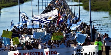 Marcha Puente Gral San Martín (archivo)\nCrédito: Asamblea Ciudadana