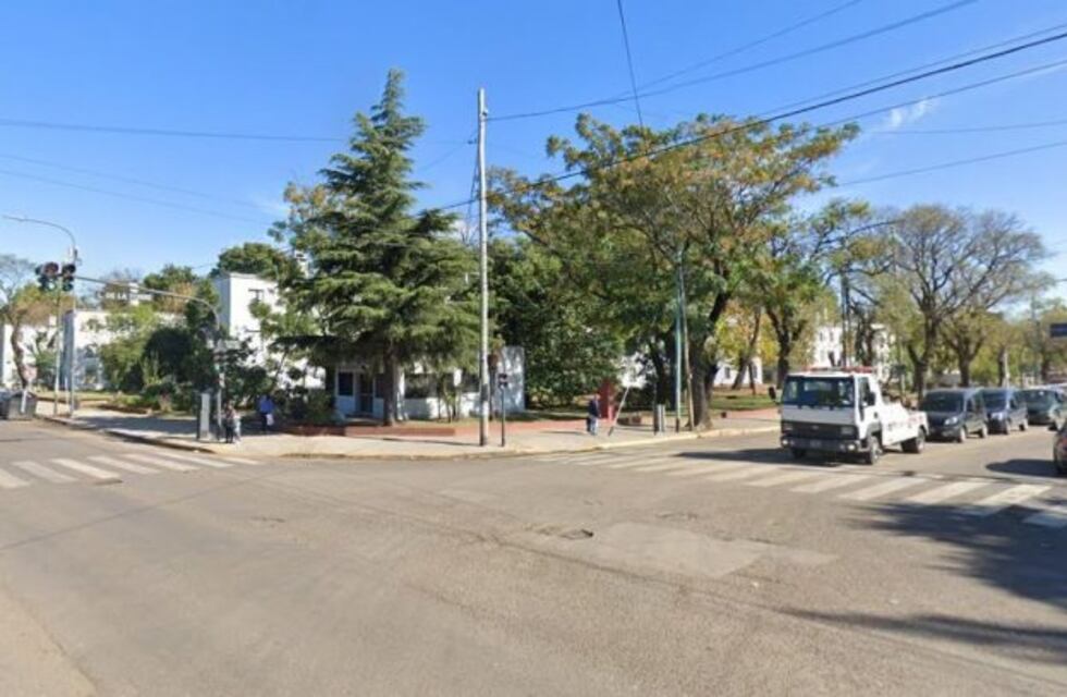 Una oficial de la Policía de la Ciudad se resistió a un asalto y un delincuente terminó muerto