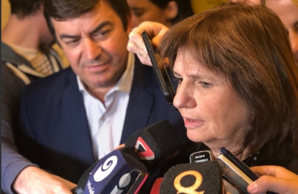 "No vamos a permitir saqueos", dijo Bullrich en Mendoza