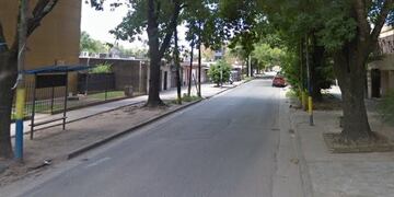 Un joven abordado por delincuentes en Tarragona 1300 bis\u002E (Street View)