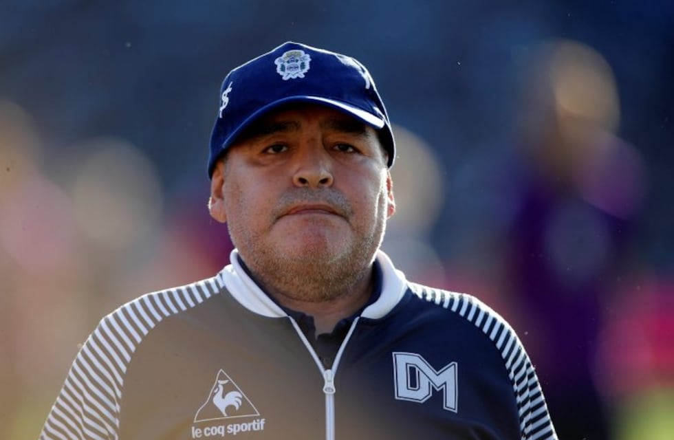 "Diego Maradona como Guaymallén": la divertida razón por la que comparan al exfutbolista con envoltorios del alfajor
