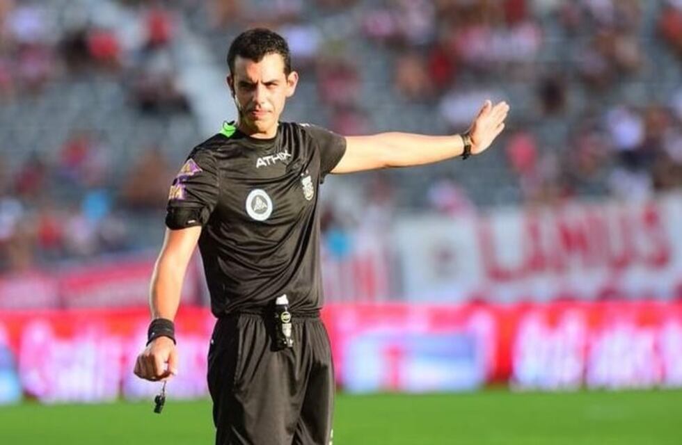 Leandro Rey Hilfer será el árbitro de Riestra - San Martín