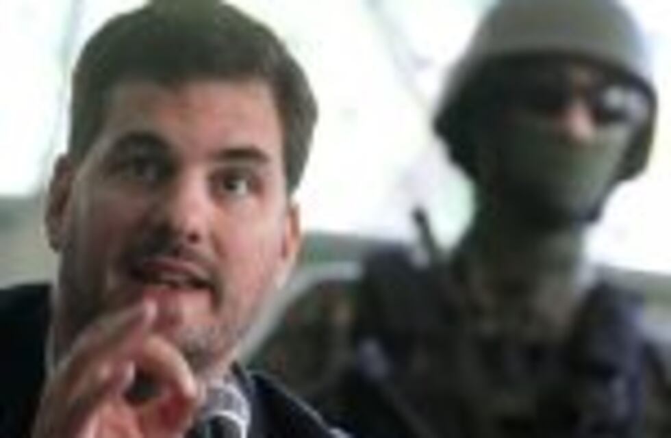 Burzaco dijo que "no está previsto" enviar más gendarmes a Santa Fe