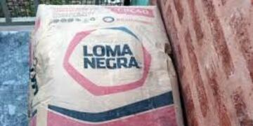 En La Rioja, la bolsa de cemento llegó a los $450 y aumentaría la semana que viene
