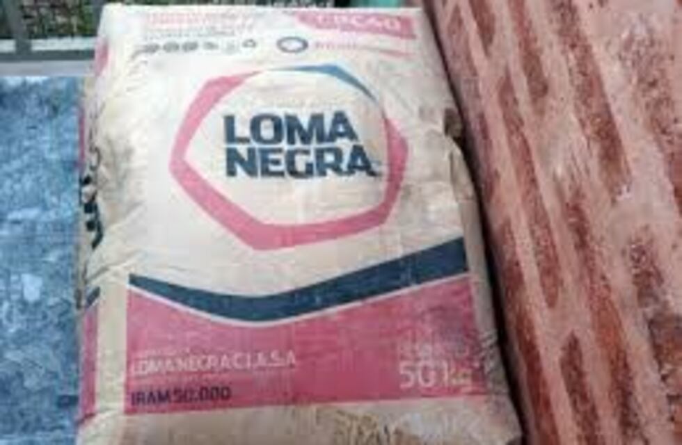 En La Rioja, la bolsa de cemento llegó a los $450 y aumentaría la semana que viene