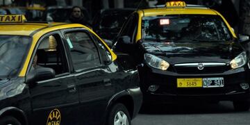 La bajada de bandera ya tiene un costo de 42,88 pesos\u002E (Prensa Municipalidad de Rosario)