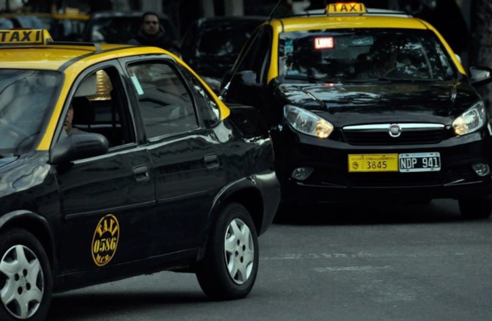 Amenazaron y balearon al taxista que filmó una agresión en la Terminal
