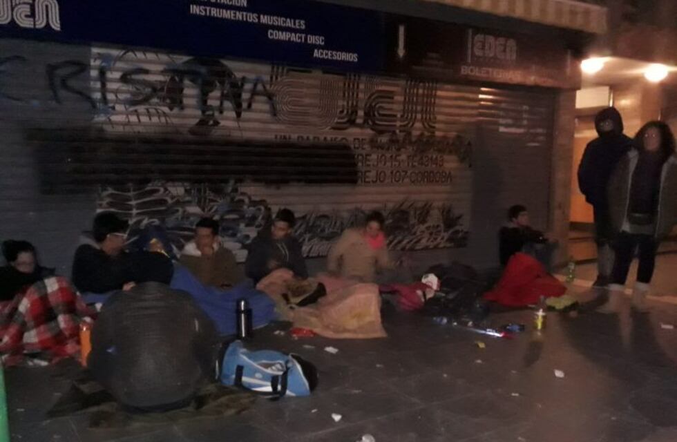 Locura en Córdoba por Don Osvaldo: colas desde el miércoles por la noche por entradas