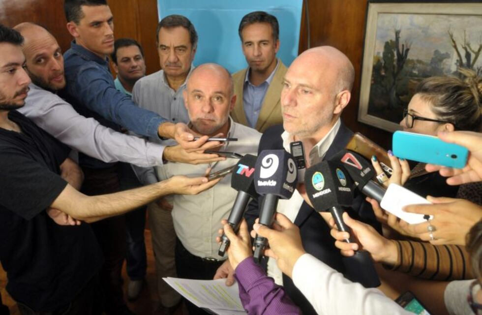 Para el Gobierno, "en Mendoza la actividad es casi normal"