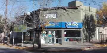 Saldán: la mayoría de los comercios atienden desde el ingreso\u002E