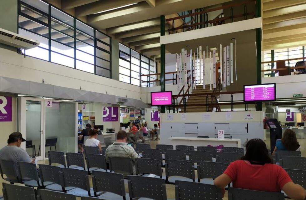 Con turnos, se reabrió el subsuelo de la Municipalidad
