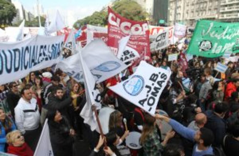 Médicos bonaerenses iniciaron otra jornada de paro por los sueldos