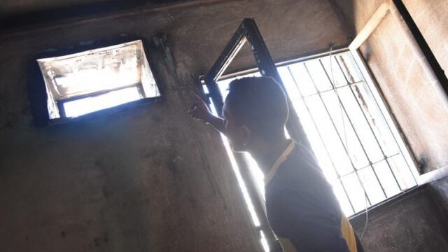 El lugar donde estaba el aire acondicionado que se prendió fuego\u002E